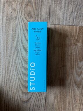 Artistry studio face wash